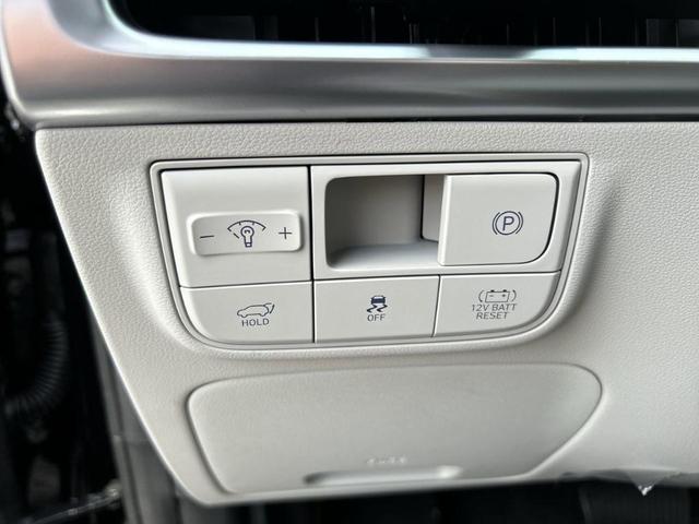 Photo of 2025 Ash Black Hyundai TUCSON Hybrid