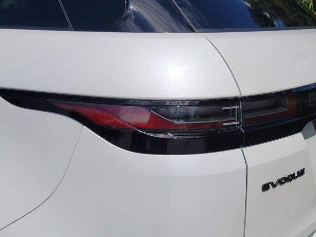 Photo of 2024 Ostuni Pearl White Metallic Land Rover Range Rover Evoque