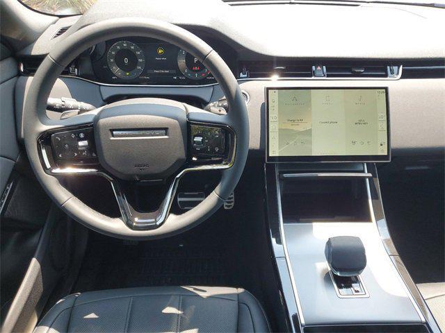Photo of 2024 Ostuni Pearl White Metallic Land Rover Range Rover Evoque