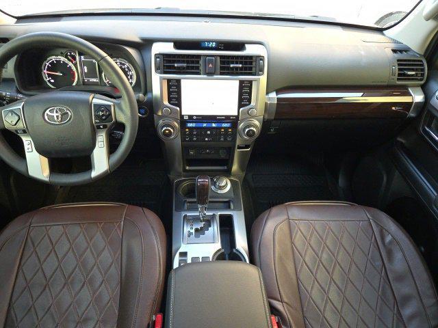 Photo of 2022 Classic Silver Metallic Toyota 4Runner