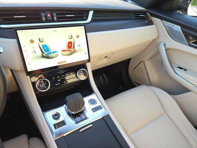 Photo of 2023 White Jaguar F-PACE