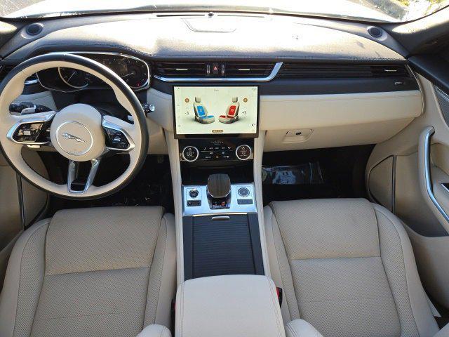 Photo of 2023 White Jaguar F-PACE