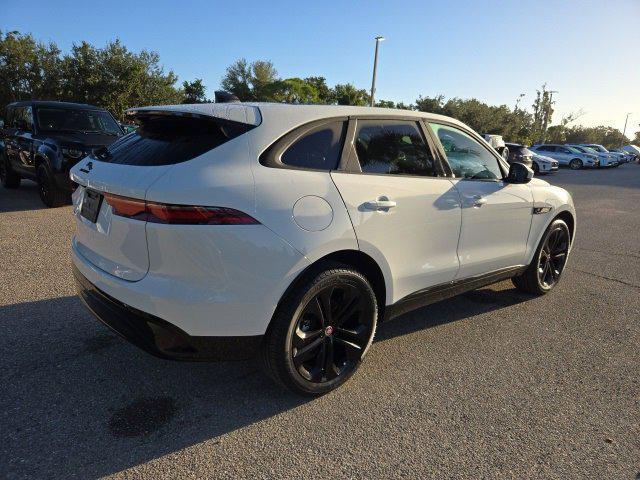 Photo of 2023 White Jaguar F-PACE