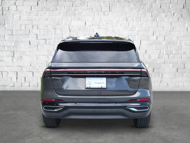 Photo of 2024 Chroma Caviar Dark Gray Metallic Clearcoat Lincoln Nautilus