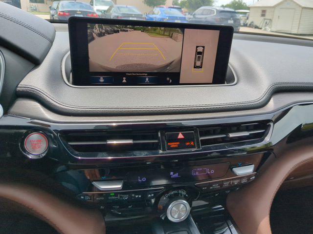 Photo of 2023 Liquid Carbon Metallic Acura MDX