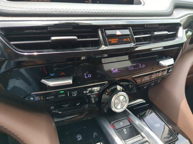 Photo of 2023 Liquid Carbon Metallic Acura MDX
