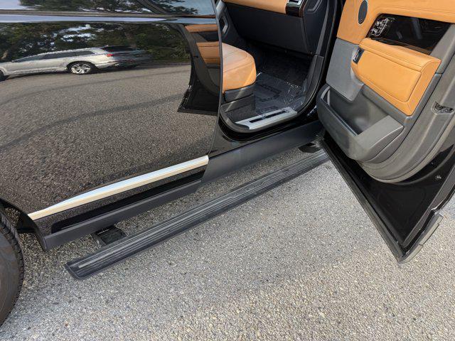 Photo of 2021 Black Land Rover Range Rover