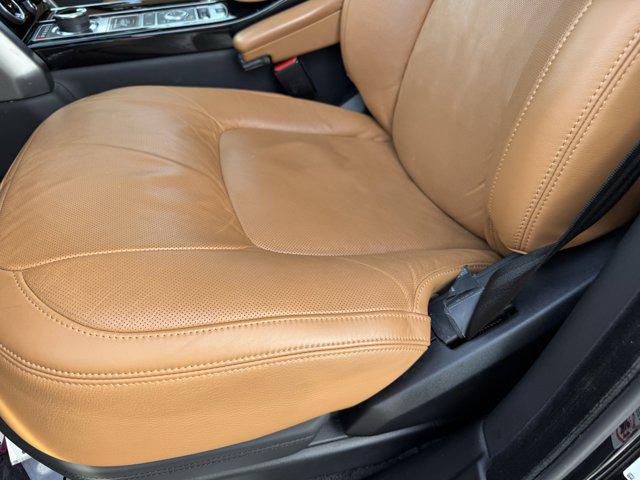 Photo of 2021 Black Land Rover Range Rover