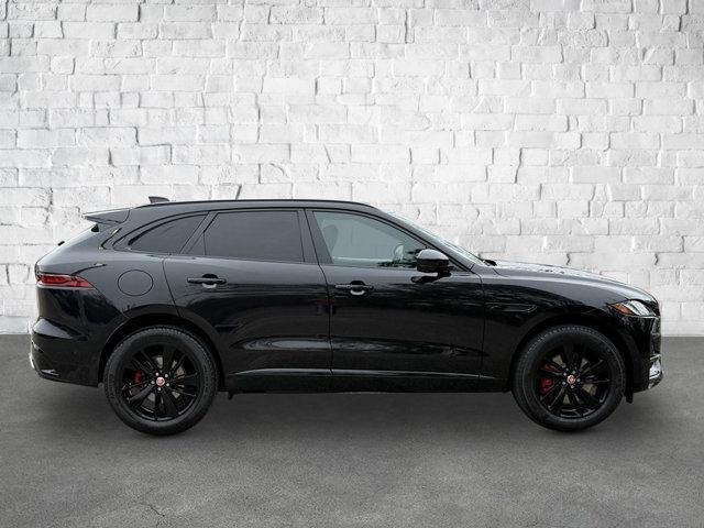 Photo of 2021 Black Jaguar F-PACE