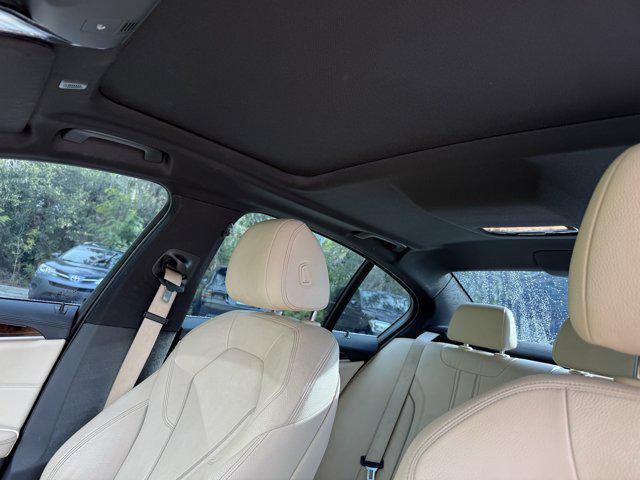 Photo of 2017 Black Sapphire Metallic BMW 540