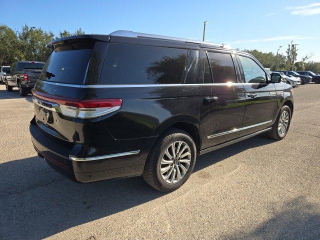 Photo of 2024 Black Metallic Lincoln Navigator