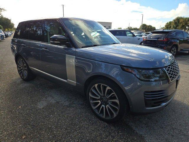 Photo of 2021 White Land Rover Range Rover
