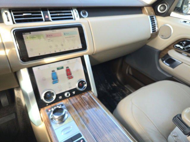 Photo of 2019 Gold Land Rover Range Rover