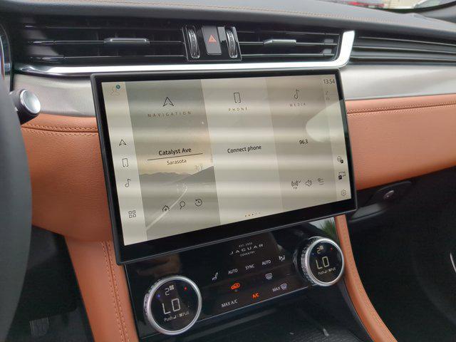 Photo of 2026 Fuji White Jaguar F-PACE