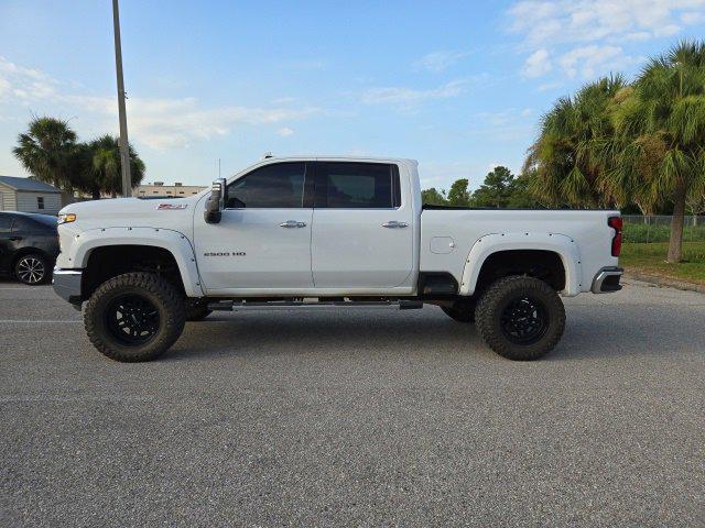 Photo of 2024 Summit White Chevrolet Silverado 2500