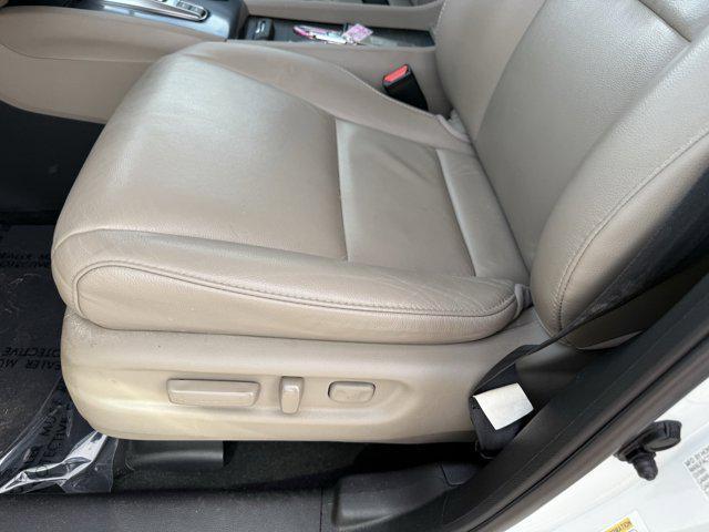 Photo of 2022 Platinum White Pearl Honda Pilot