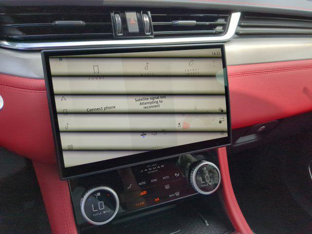 Photo of 2026 Fuji White Jaguar F-PACE