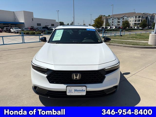 Photo of 2025 Platinum White Pearl Honda Accord Hybrid