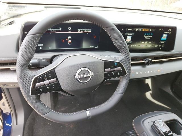 Photo of 2025 2t Blu Blk Roof Nissan ARIYA