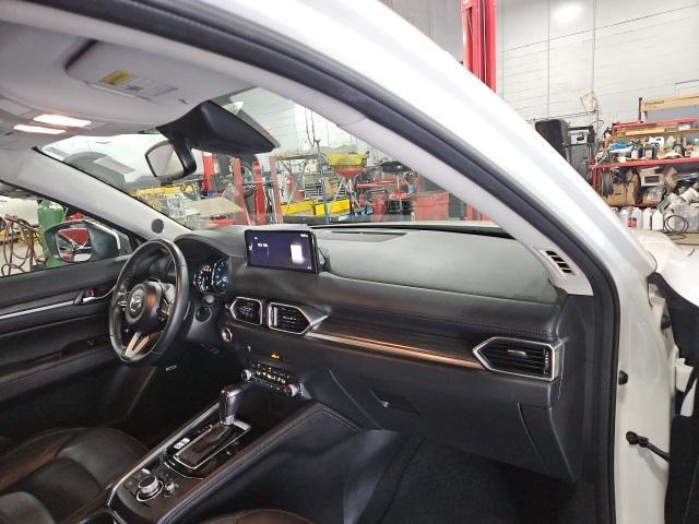 Photo of 2021 Snowflake White Pearl Mazda CX-5