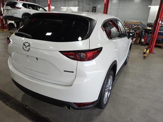 Photo of 2021 Snowflake White Pearl Mazda CX-5
