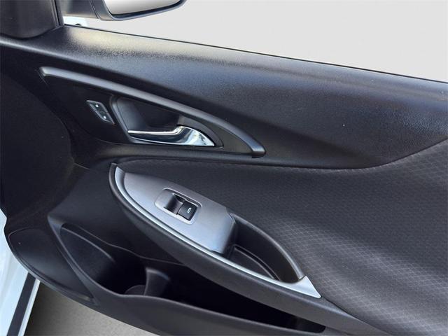 Photo of 2023 Summit White Chevrolet Malibu