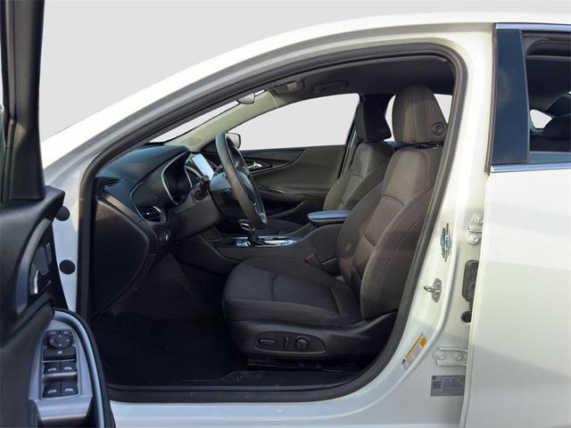 Photo of 2023 Summit White Chevrolet Malibu