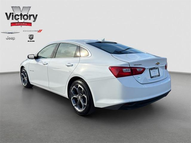 Photo of 2023 Summit White Chevrolet Malibu