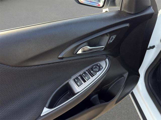 Photo of 2023 Summit White Chevrolet Malibu