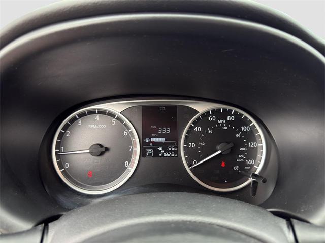 Photo of 2021 Super Black Nissan Kicks