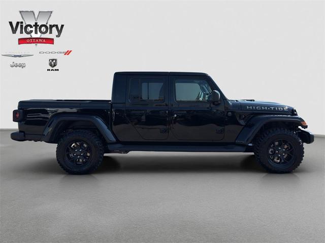 Photo of 2025 Black Clearcoat Jeep Gladiator