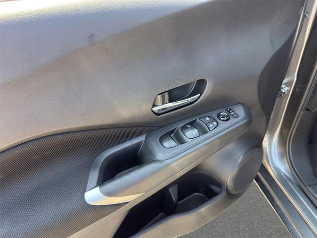 Photo of 2023 Gun Metallic Nissan Kicks