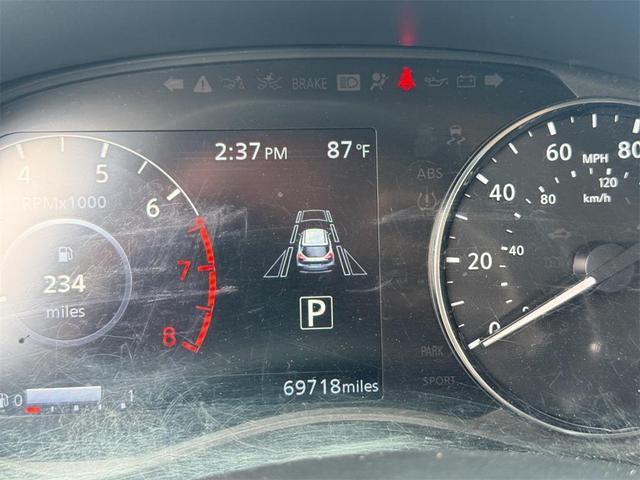 Photo of 2023 Gun Metallic Nissan Kicks