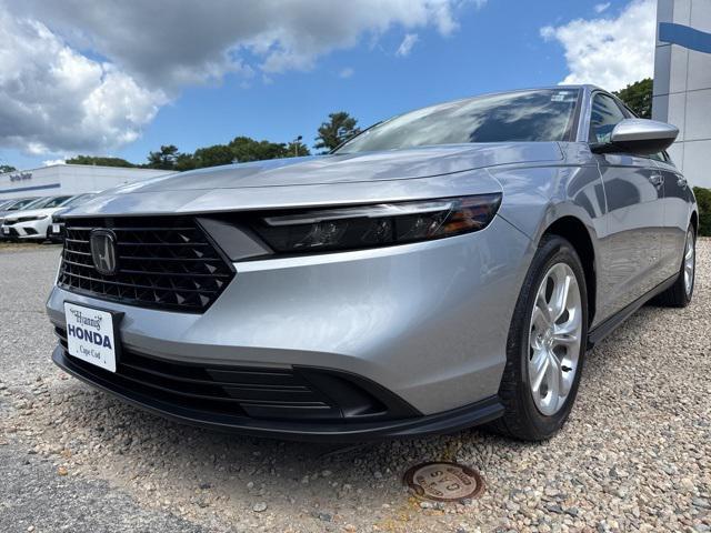 Photo of 2023 Lunar Silver Metallic Honda Accord