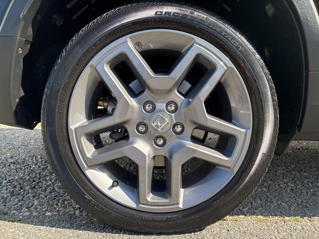 Photo of 2022 Crystal Black Pearl Honda Passport