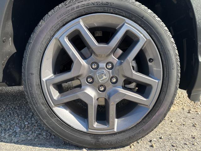 Photo of 2022 Crystal Black Pearl Honda Passport