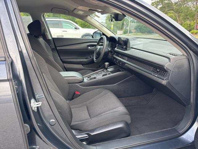 Photo of 2023 Meteorite Gray Metallic Honda Accord