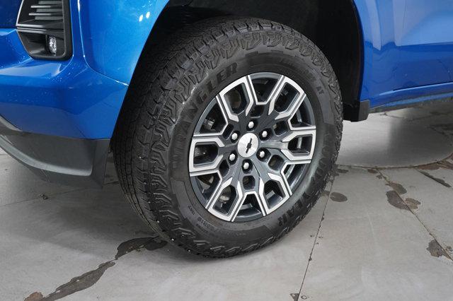 Photo of 2023 Glacier Blue Metallic Chevrolet Colorado
