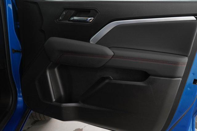 Photo of 2023 Glacier Blue Metallic Chevrolet Colorado