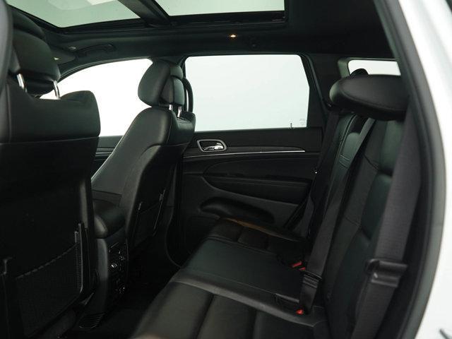 Photo of 2022 Bright White Clearcoat Jeep Grand Cherokee