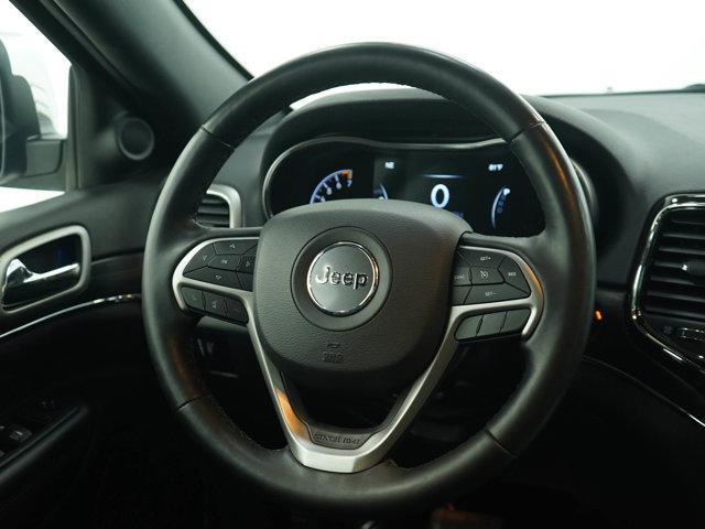 Photo of 2022 Bright White Clearcoat Jeep Grand Cherokee