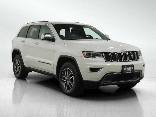 Photo of 2022 Bright White Clearcoat Jeep Grand Cherokee