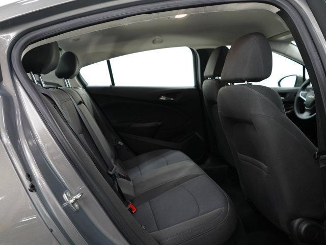 Photo of 2018 Pepperdust Metallic Chevrolet Cruze