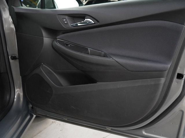 Photo of 2018 Pepperdust Metallic Chevrolet Cruze