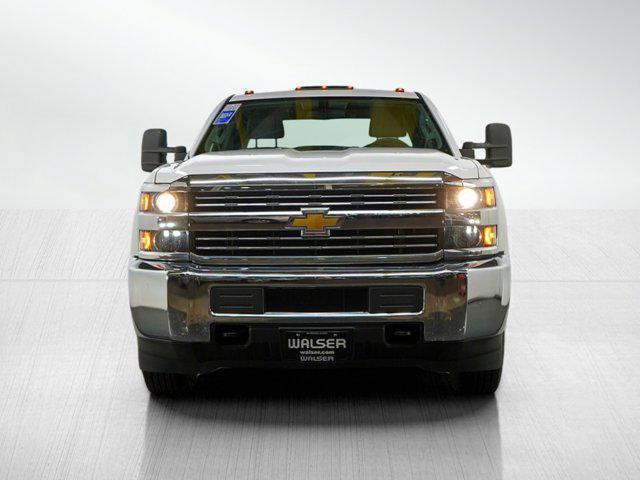 Photo of 2015 Summit White Chevrolet Silverado 2500