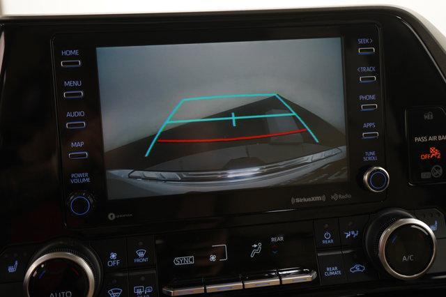 Photo of 2021 Blizzard Pearl Toyota Highlander