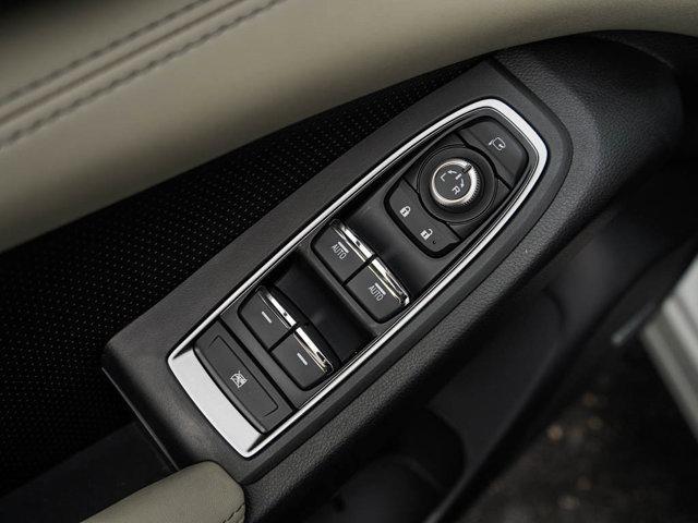 Photo of 2025 Crystal White Pearl Subaru Ascent