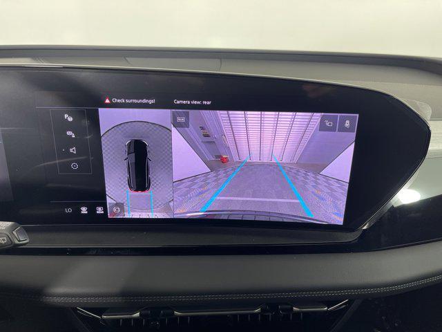 Photo of 2025 Manhattan Gray Metallic Audi Q6 e-tron