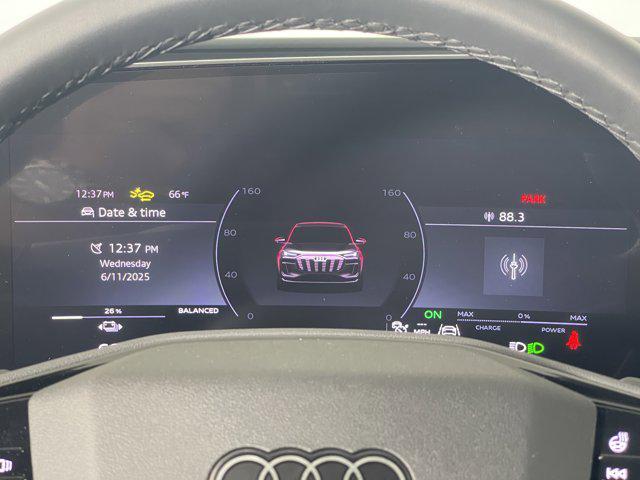 Photo of 2025 Manhattan Gray Metallic Audi Q6 e-tron
