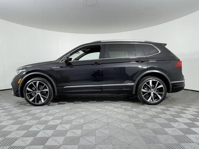 Photo of 2024 Deep Black Pearl Volkswagen Tiguan